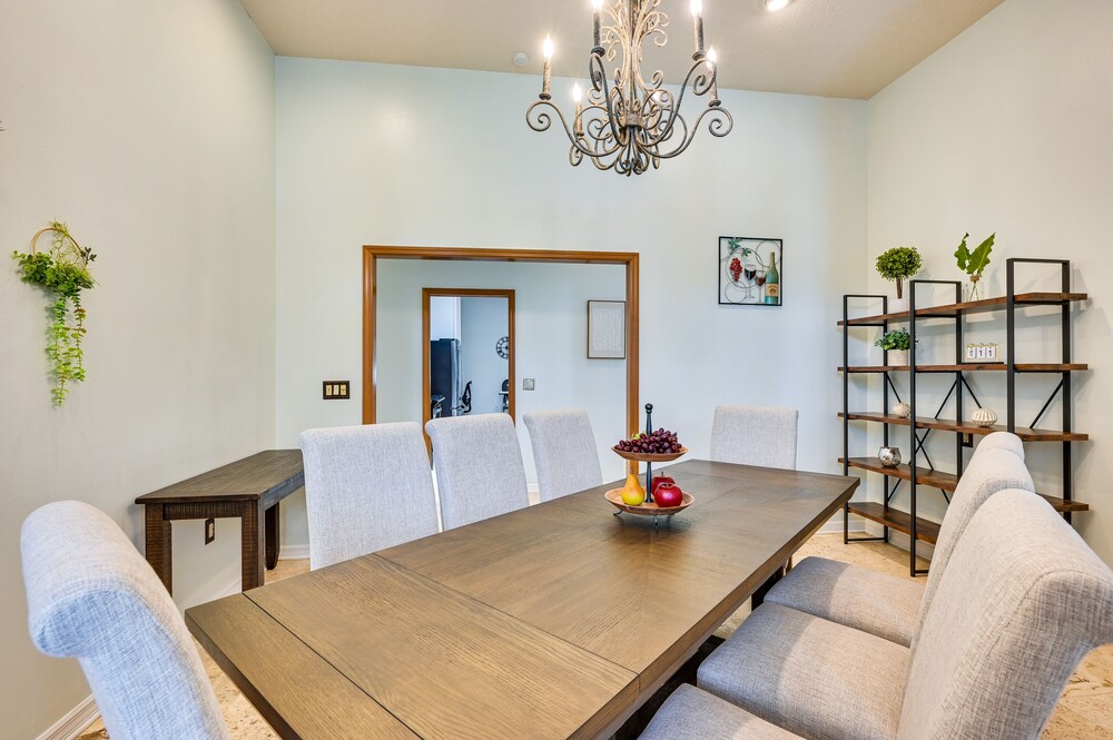 Tampa Vacations - Convenient Tampa Home: Lanai, Pool - Property Image 11