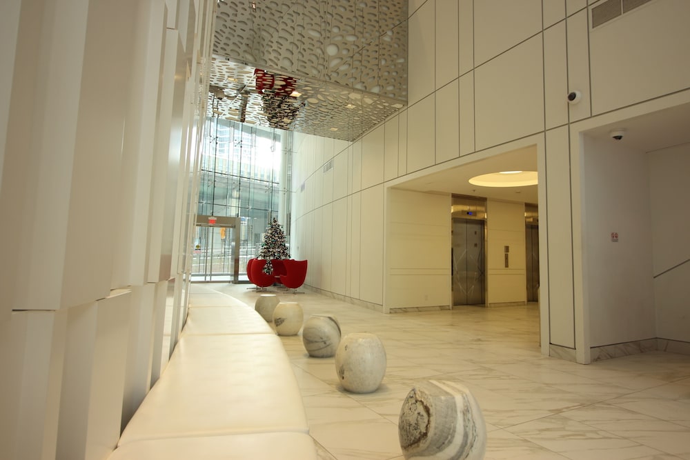 The York Boutique Suites - Image 2