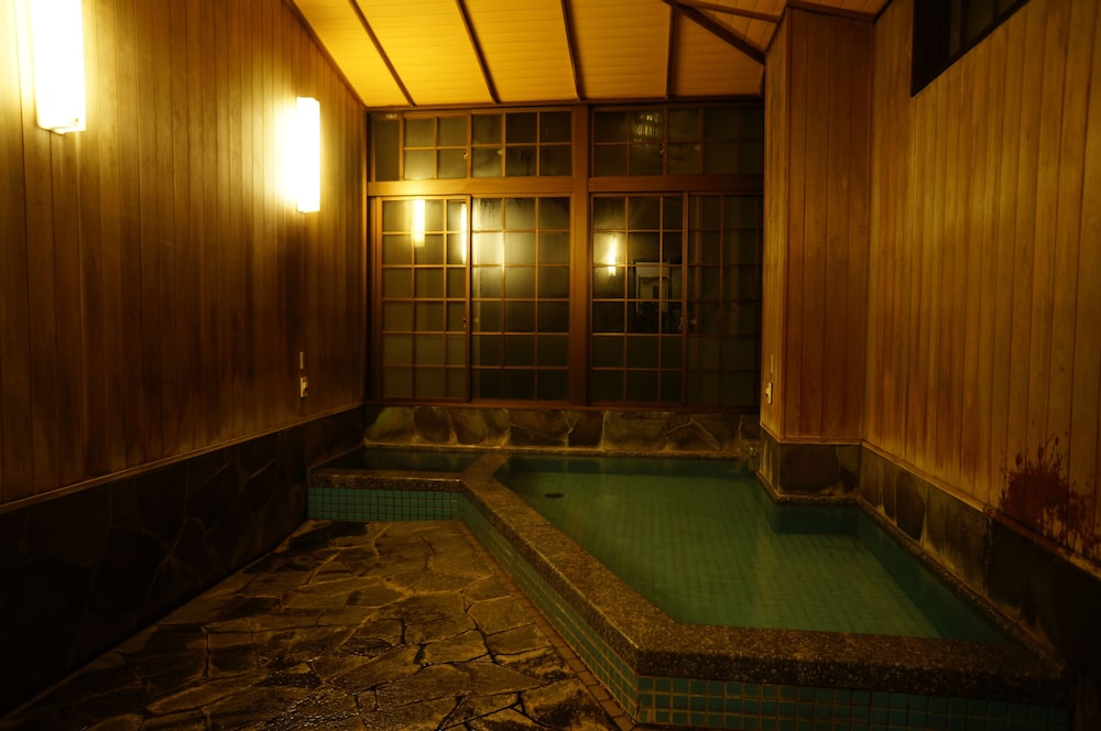 Meisho Sansuien - Yuda Onsen -