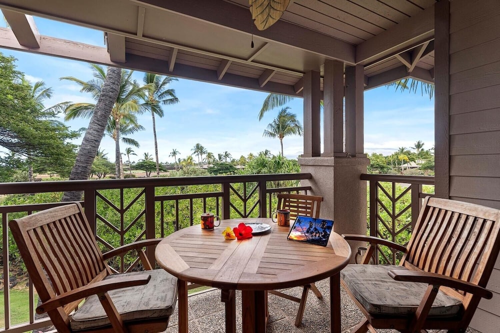 Colony S At Waikoloa Beach Resort #2204 2 Bedroom Condo by RedAwning