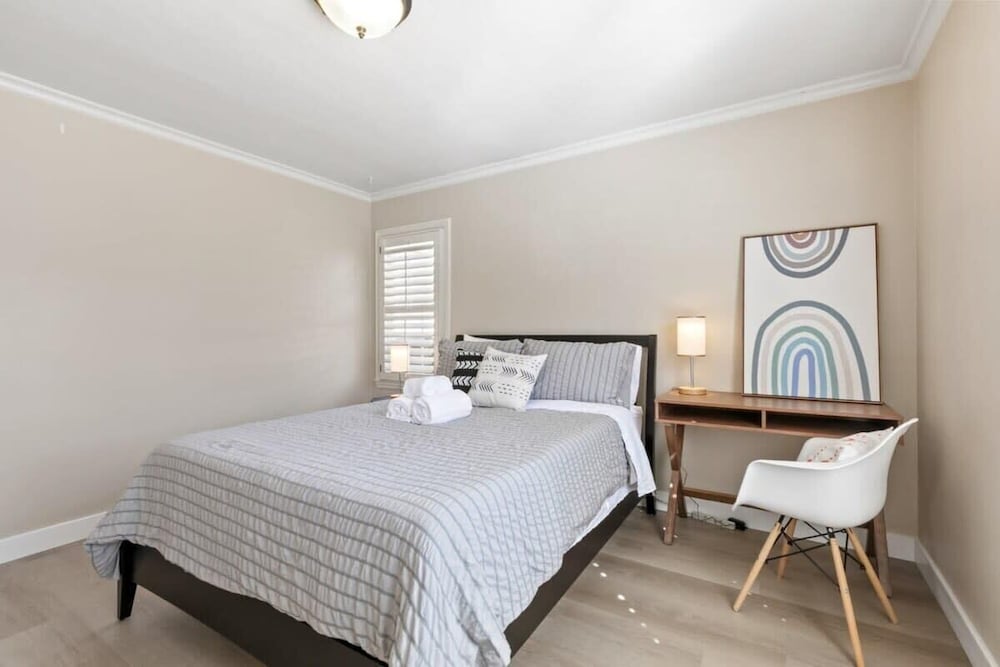@ Marbella Lane - Modern Refreshing Home