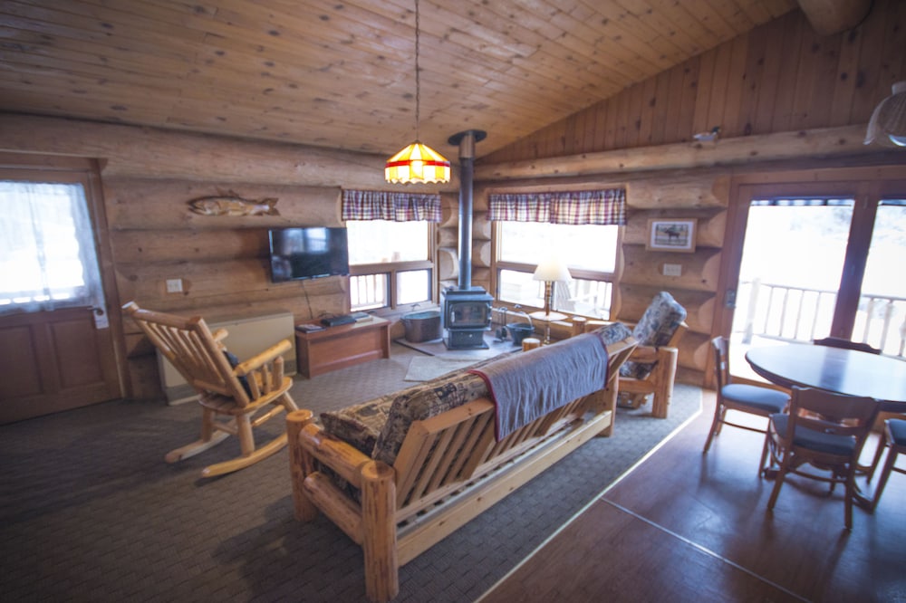 Cascade Lodge