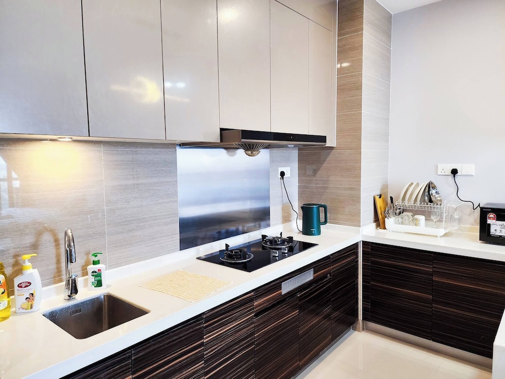 R & F Princess Cove CK Homestay