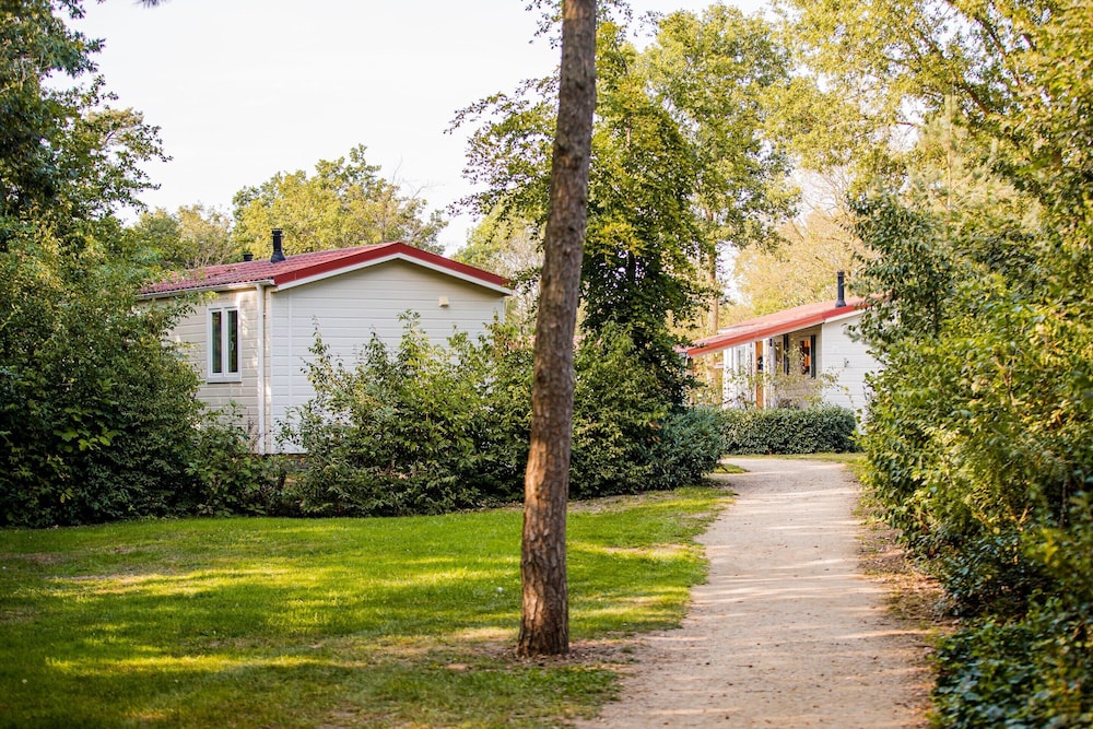 Chalet in Leukermeer by the Waterside