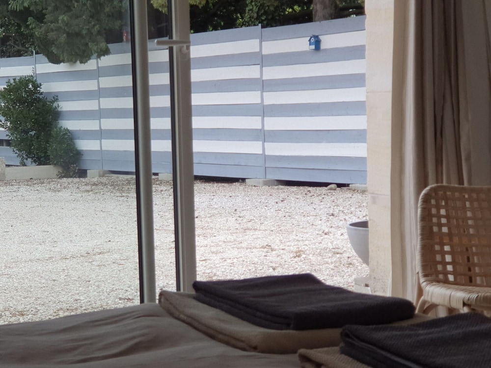 Simplistic Holiday Home in Orgon With Swimming Pool view 5