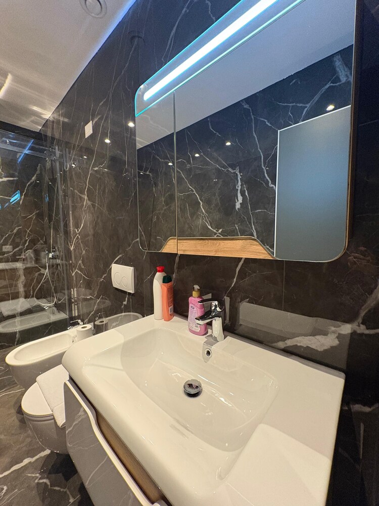 Blue Boutique Apartments 4