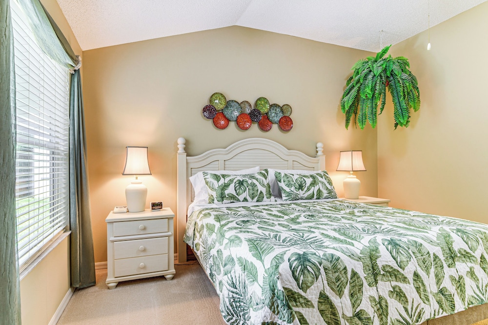 Single-story Home w/ Golf Cart in The Villages