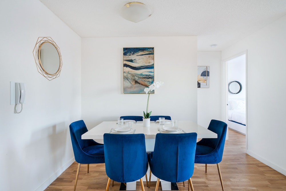 Luxury 2 Bed 2 Bath Unit in Prime Location of NYC