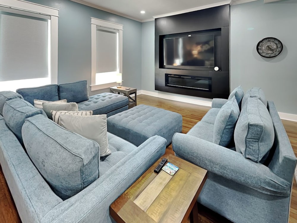 Blue Lagoon by Ryson Vacation Rentals