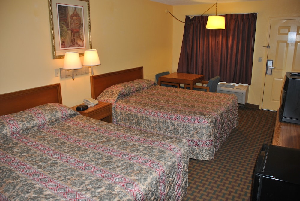 America's Best Inn and Suites Beaufort view 5