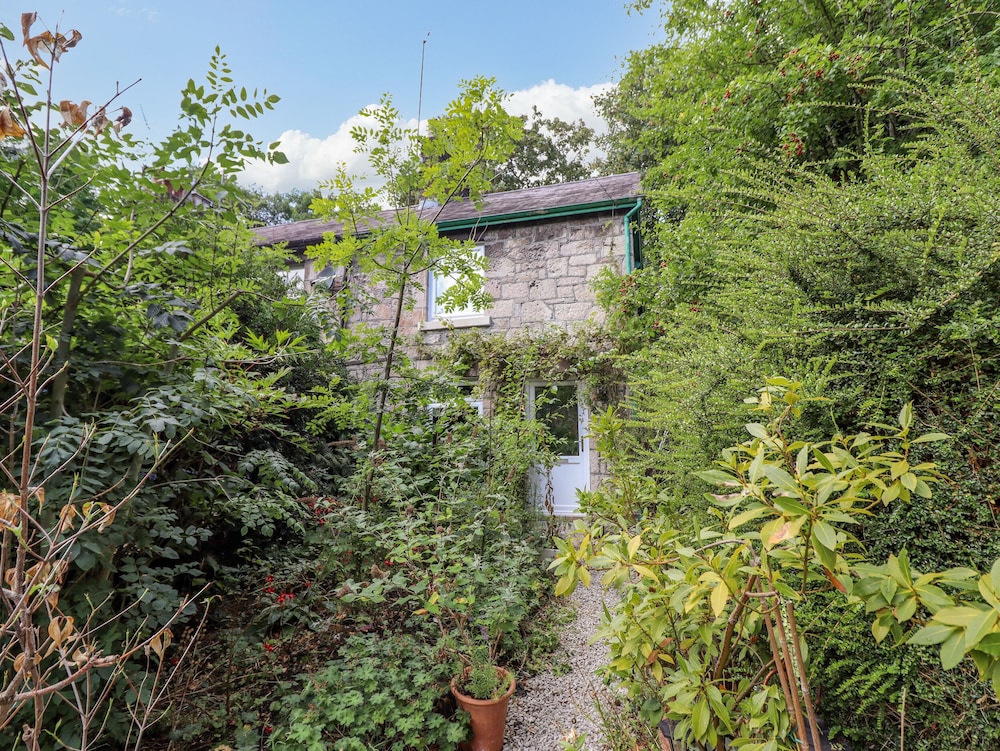 26 Llawr Pentre