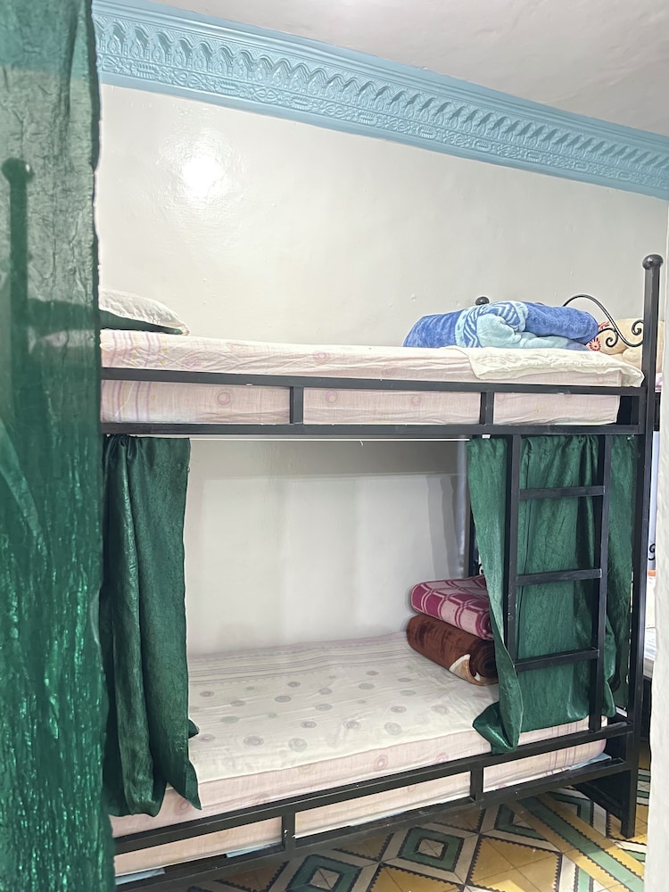 aline hostel