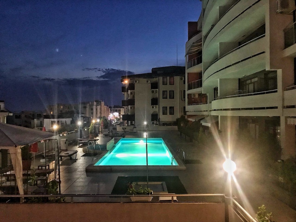Lazur 5 Apartments