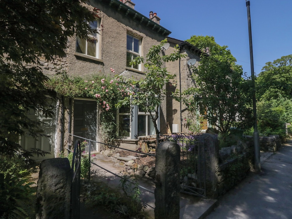 Willow Cottage