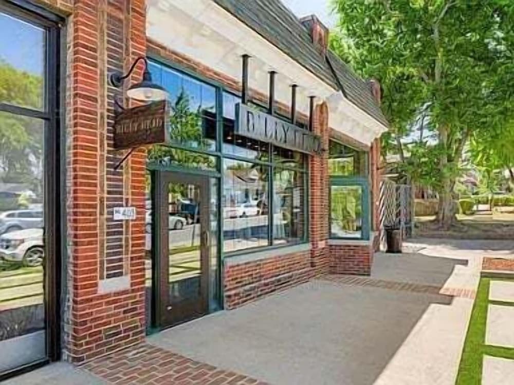 Harmony Hideaway - Mins to Broadway - In Music Row