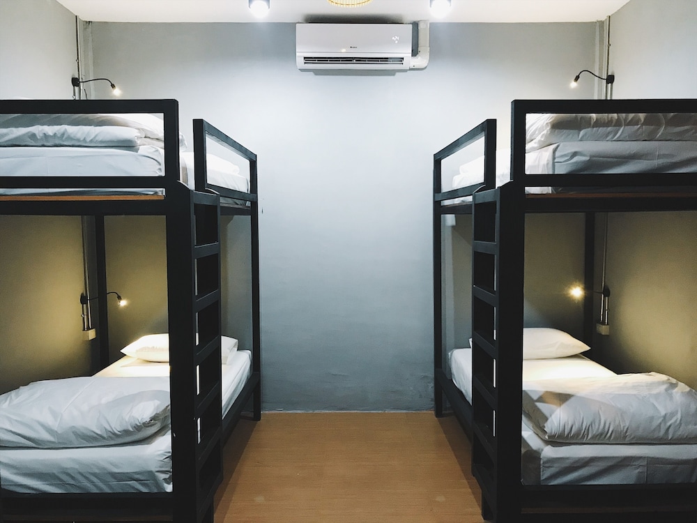 Bedbox Vientiane Hostel
