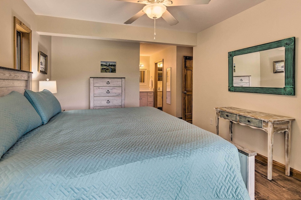 Mountain Escape w/ Stunning Views! view 5