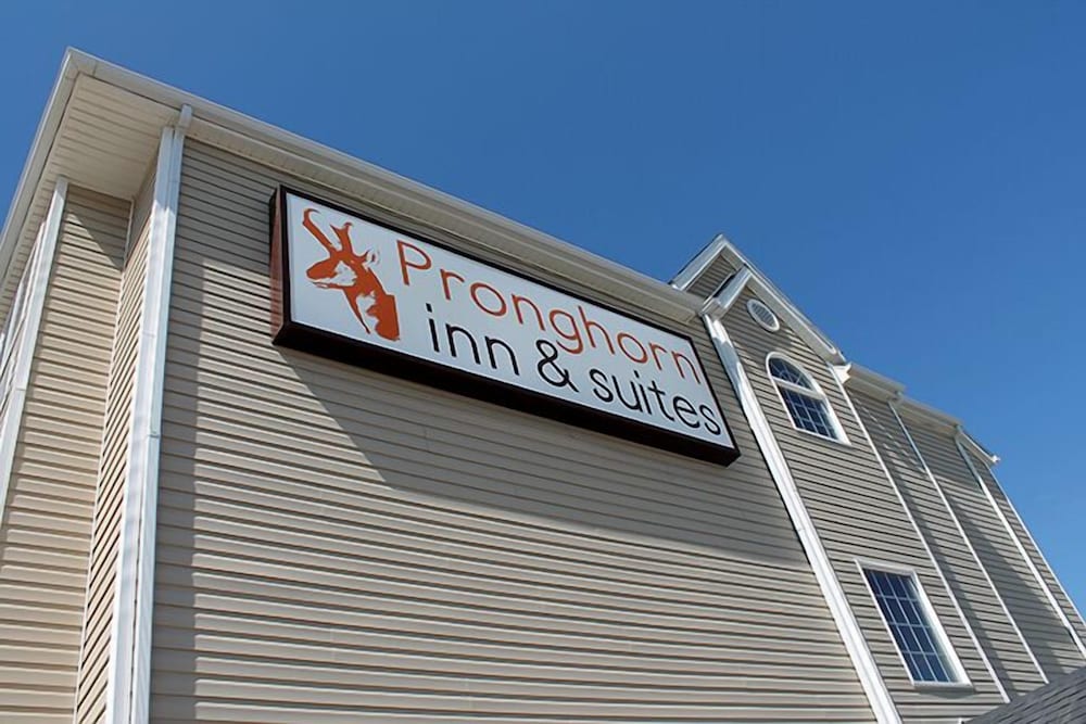 Rawlins Vacations - Microtel Inn and Suites by Wyndham Rawlins - Property Image 8