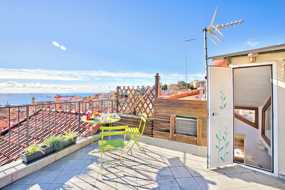 Un Terrazzo Nella Pigna