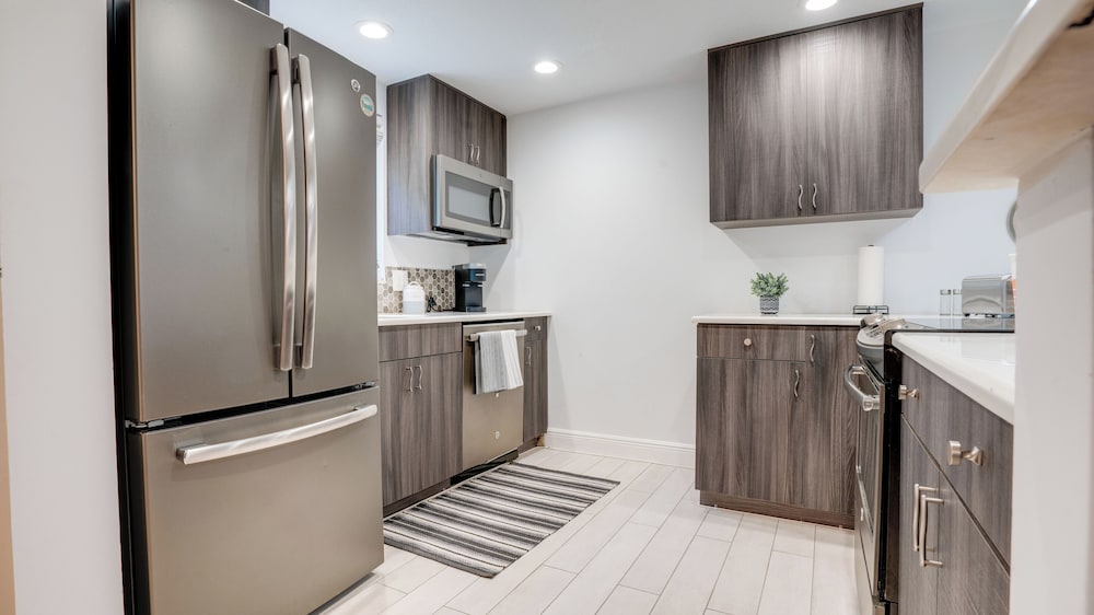 Serene 1BR Haven Fort Lauderdale