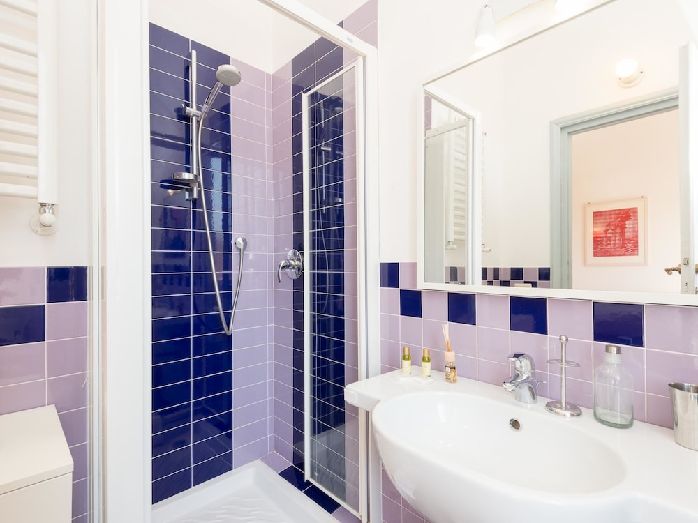 RSH Vatican Comfortable Sunny Apartment