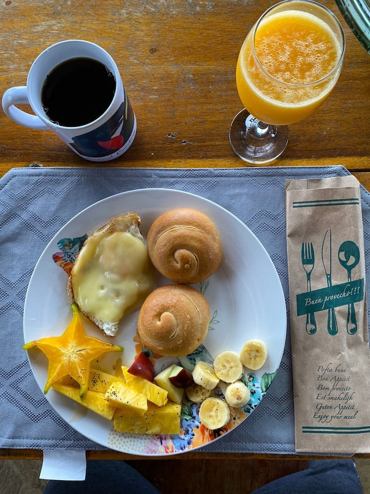 Birds & Breakfast