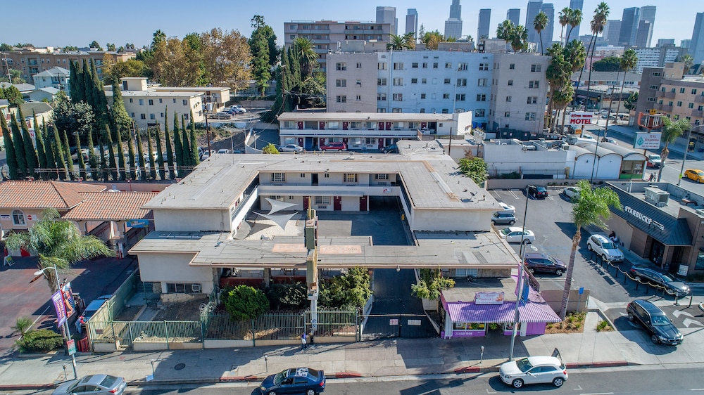 LA Royal Viking Apartments