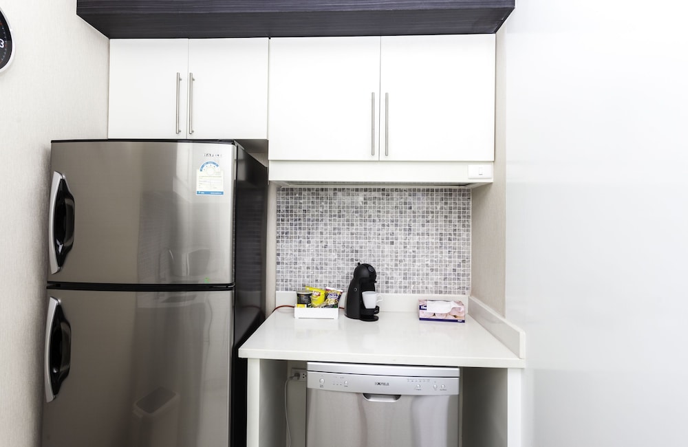 Q Kata Residence