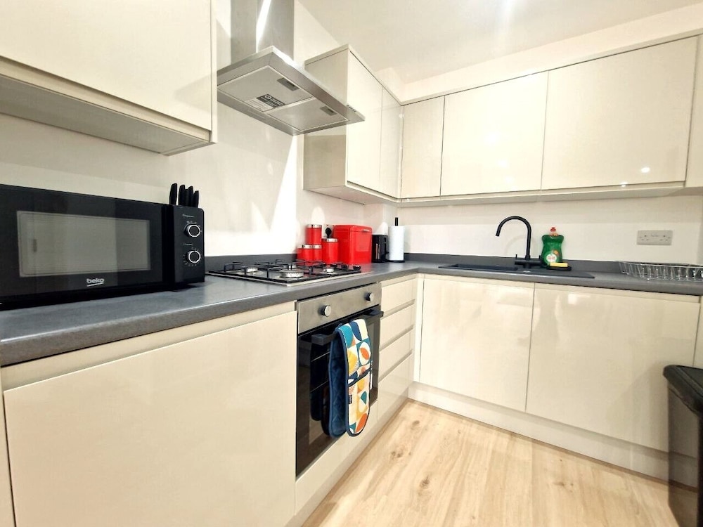 FlexiLux Stays - Luxury New Apt. L1B134