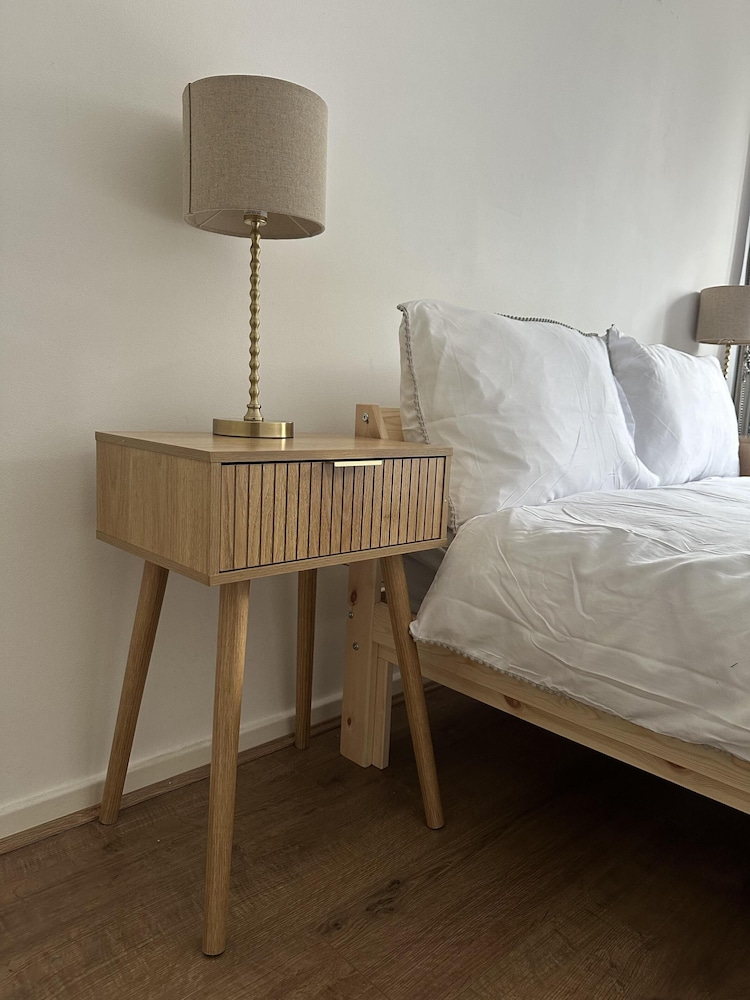 Fab Excel London Flat, Warm Cosy Liz Line