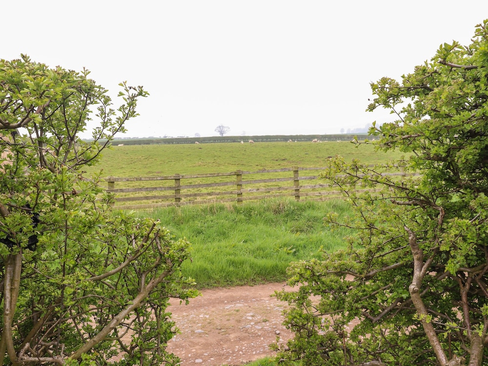 Lonnon Cottage