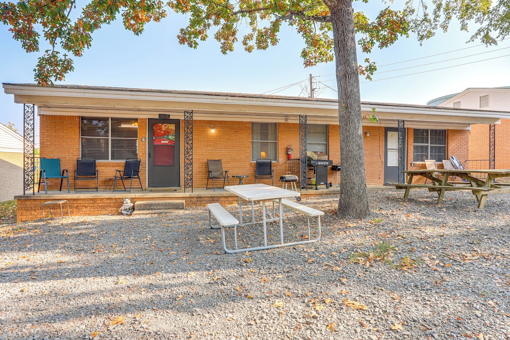Shared Dock & Yard: Greers Ferry Lake Home!