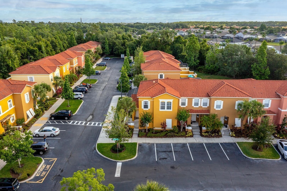 101 Perfect Family Townhouse With Private Pool Near Disney Water Parks