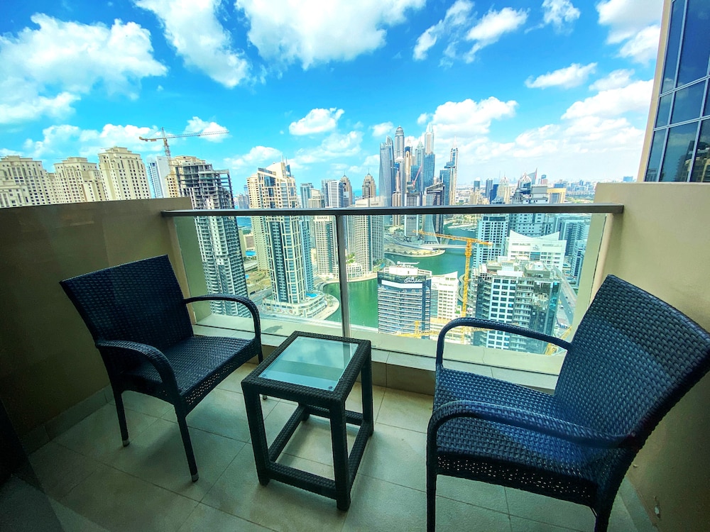 Lux BnB Address Dubai Marina-Studio
