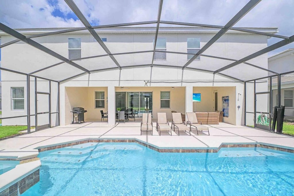 Super Size - 11br Spacious Home w Pool HOT TUB