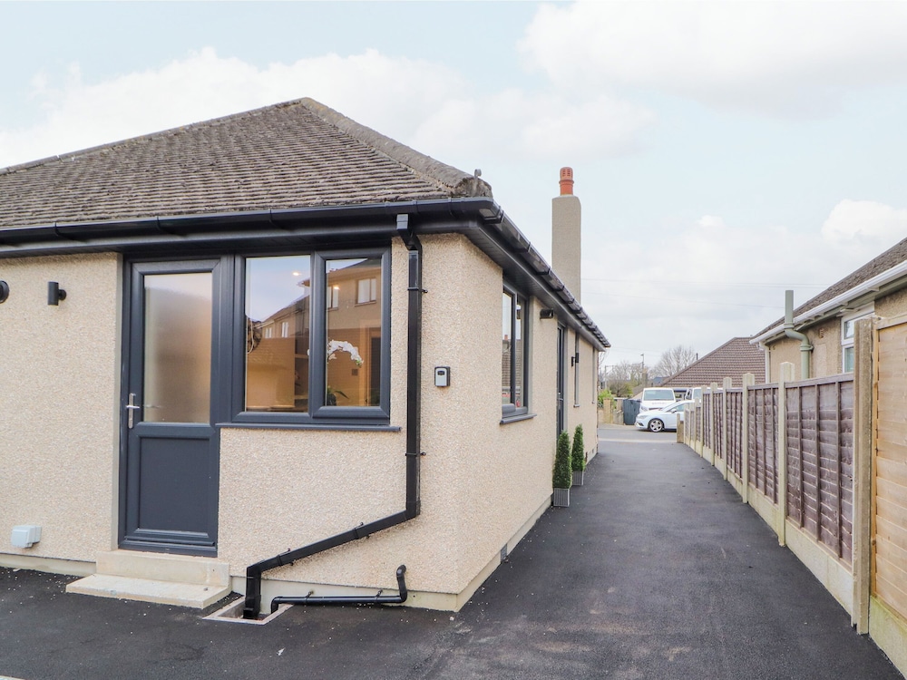 12 Merefell Road