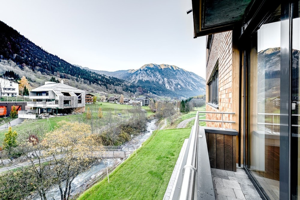 Gartenappartement de Luxe