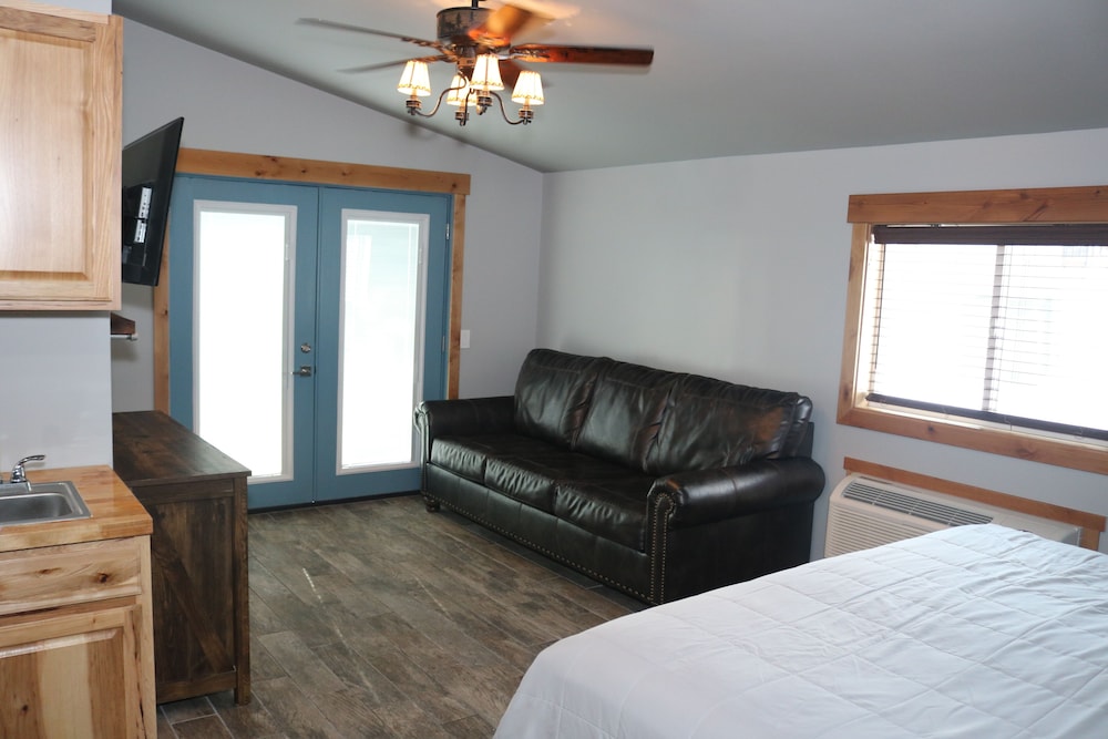 Columbine Inn