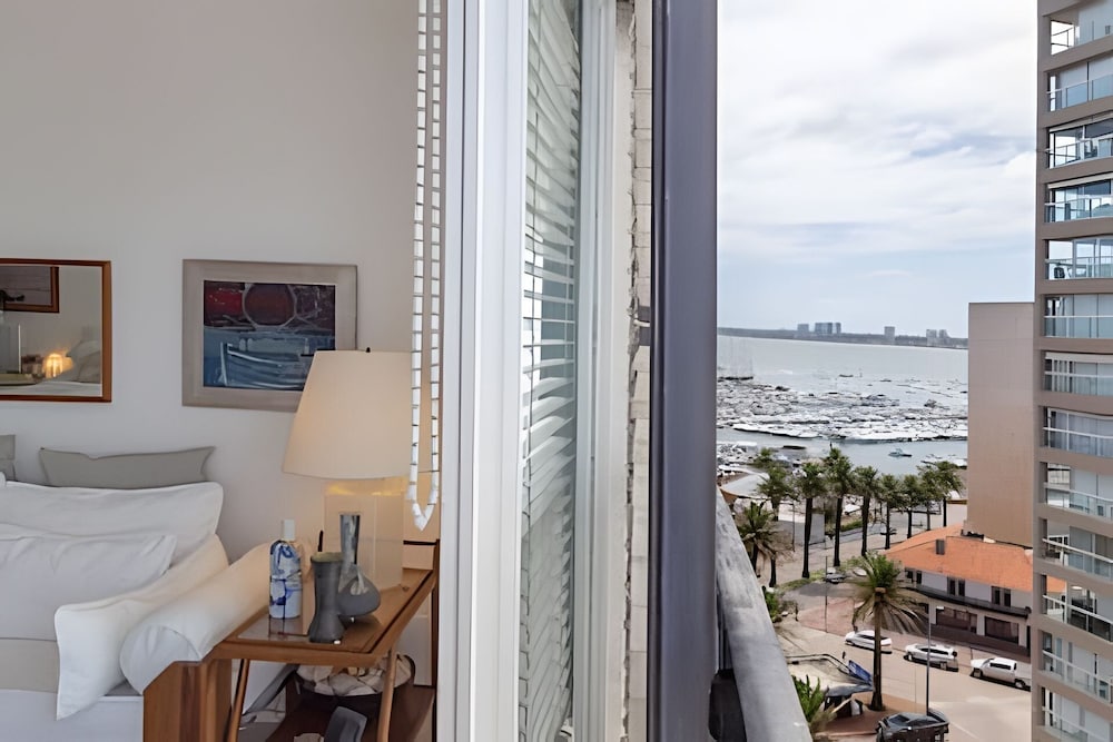 Oceana Suites Lafayette