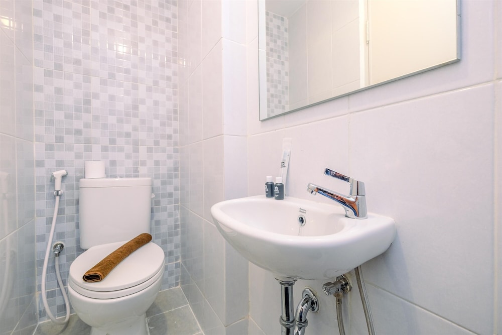 Homey And Simply Look Studio Tokyo Riverside Pik 2 Apartment view 5