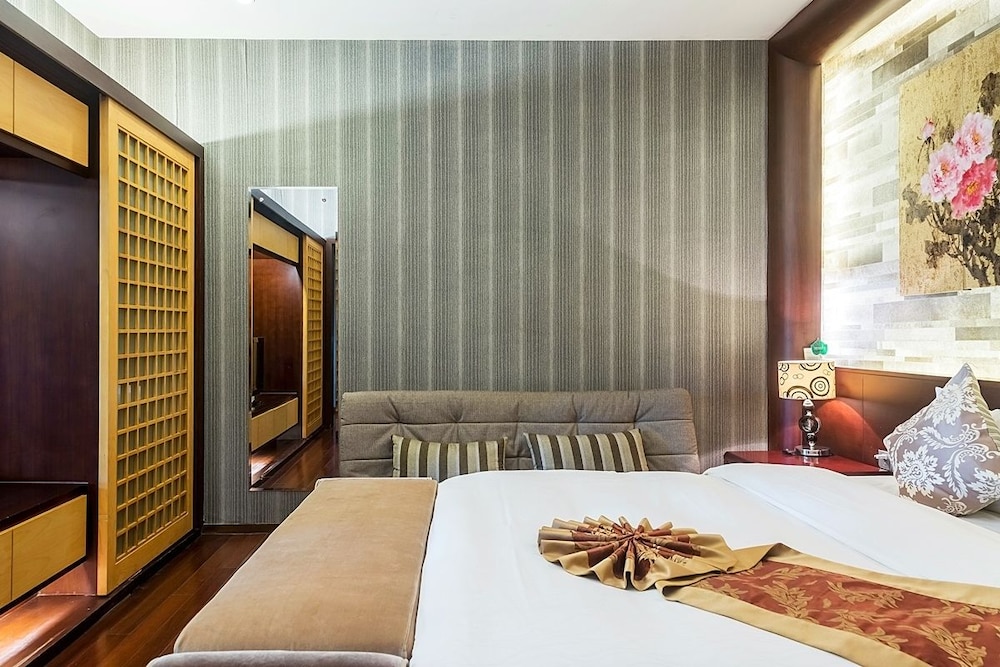 Phoenix Hotspring Resort, photo 11