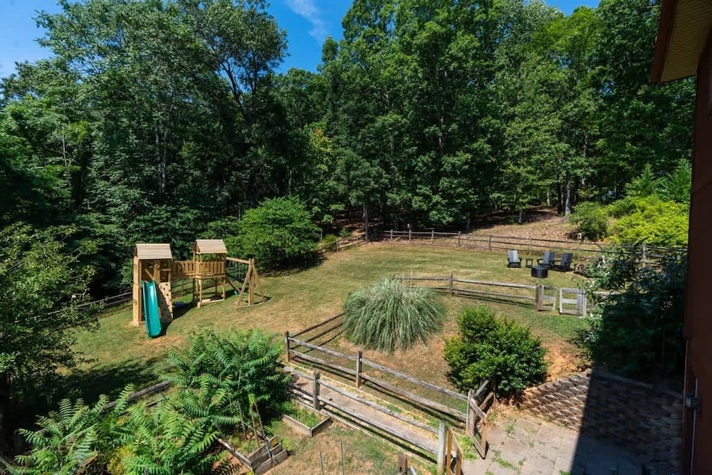 Love Afton Cabin - Family Home