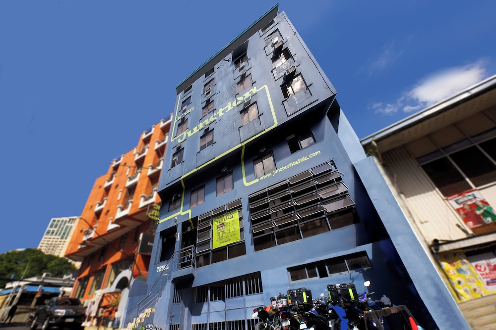 Spot On Junction Hostel
