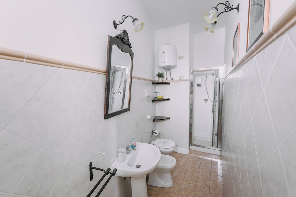 Real Umberto Apartments by WonderfuI Italy