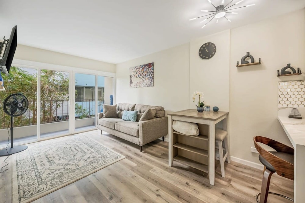 Two-bedroom Apartment With a Sunny Patio