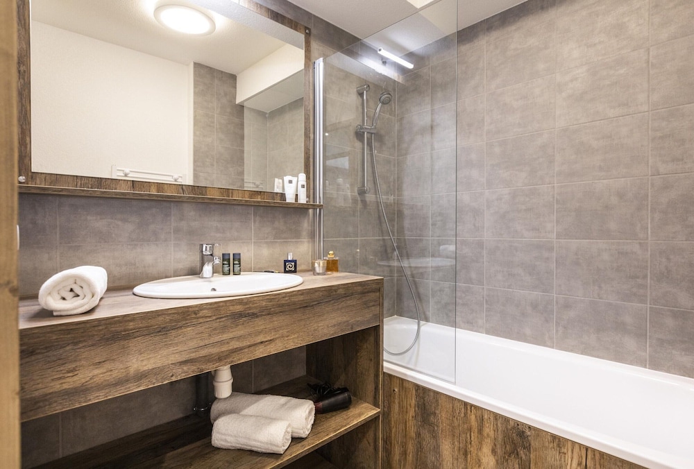 Apartment in Les Deux Alpes Near Ski Slopes