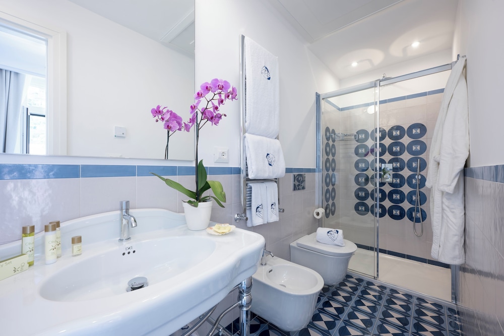 ABBRACCIO Amalfi Boutique Retreat