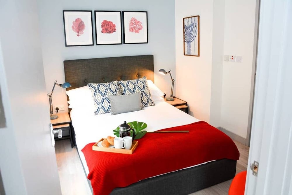 Pearl House Cardiff -  Apartment 3 view 4