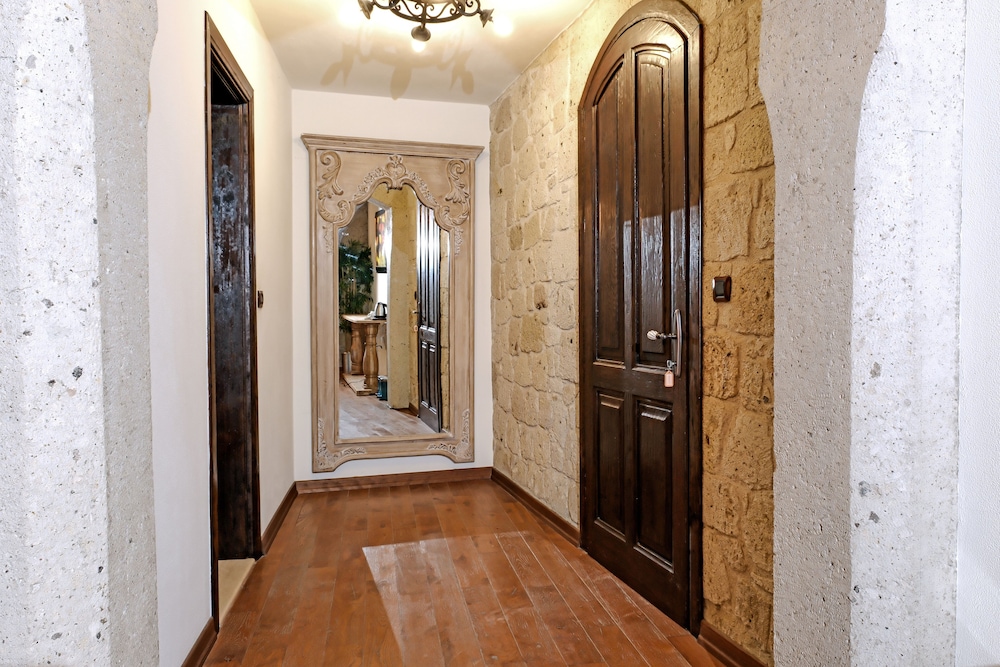 Mai Alaçatı