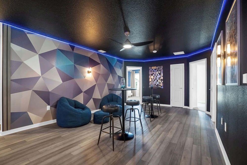 Upstay: Family Retreat w Pool, Cinema & Games Room